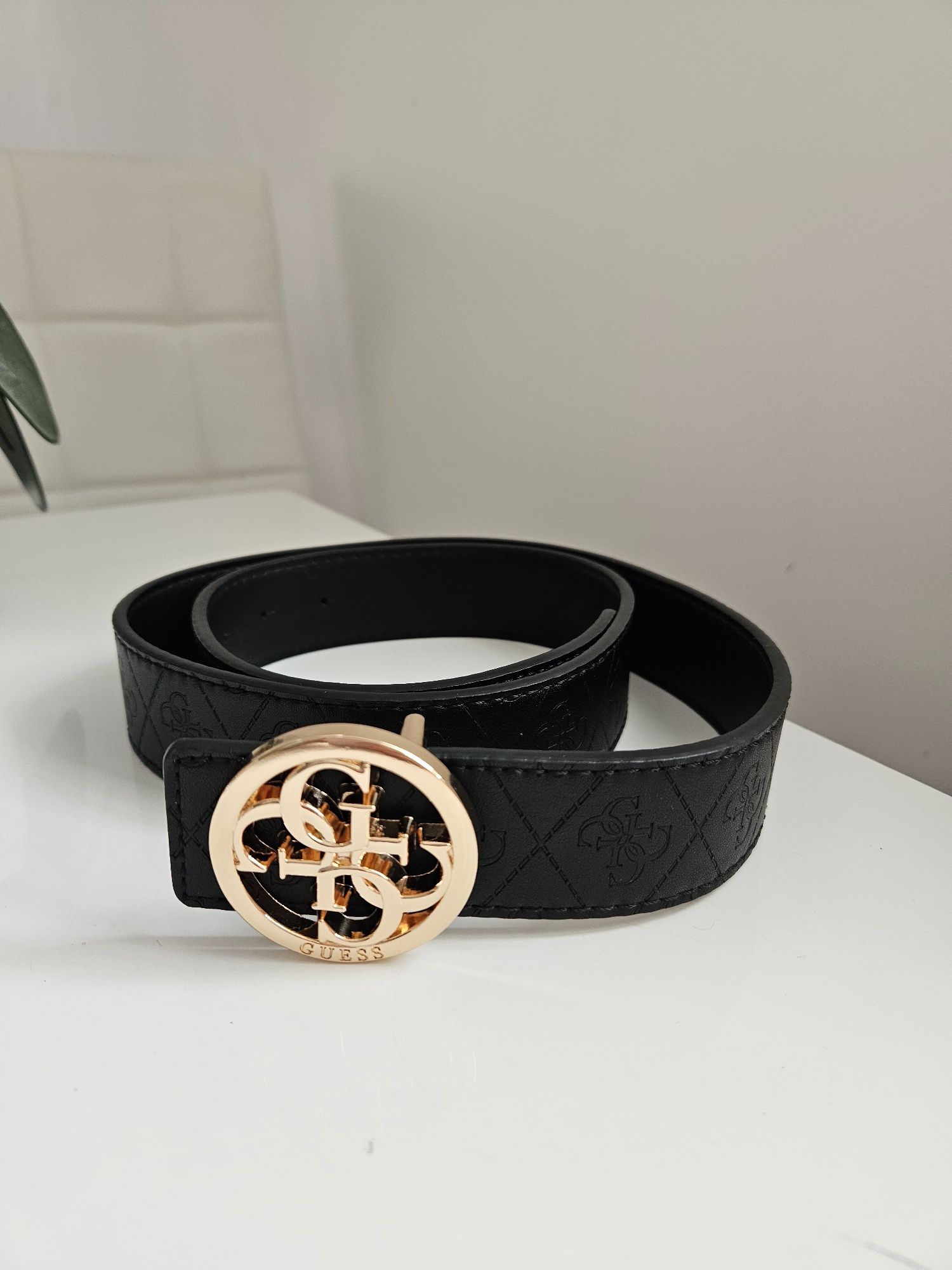 Pasek czarny guess