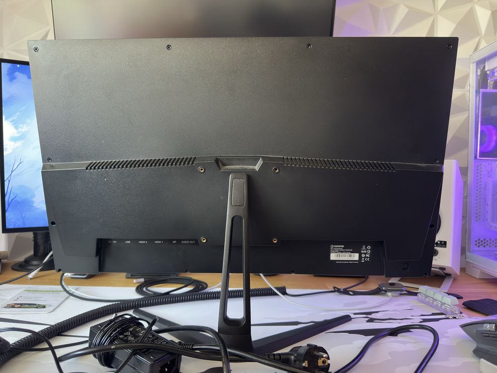 Monitor Gaming Ozone 165Hz (Círculo no ecrã)