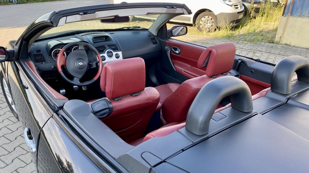 Renault megane 2.0 cabrio (nowe OC oraz PT) maly przebieg