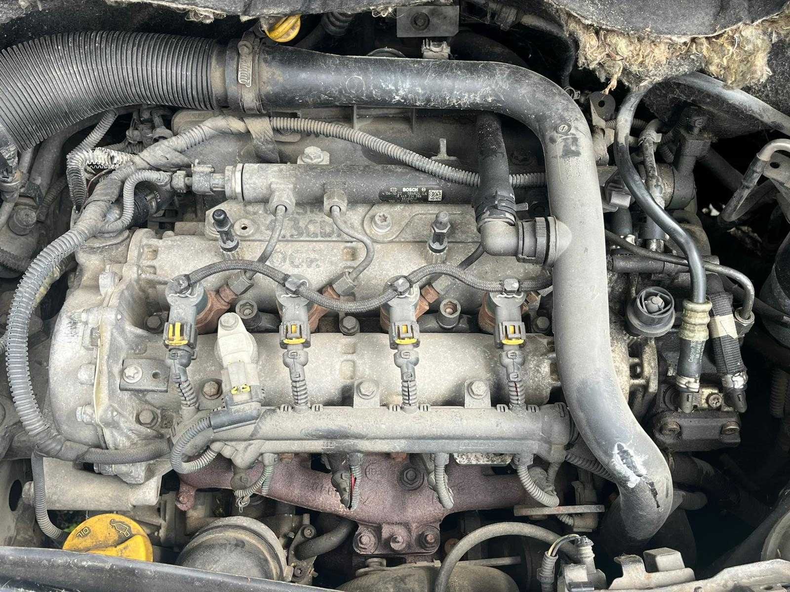 Posiadam czesci opel meriva a  1.3cdti