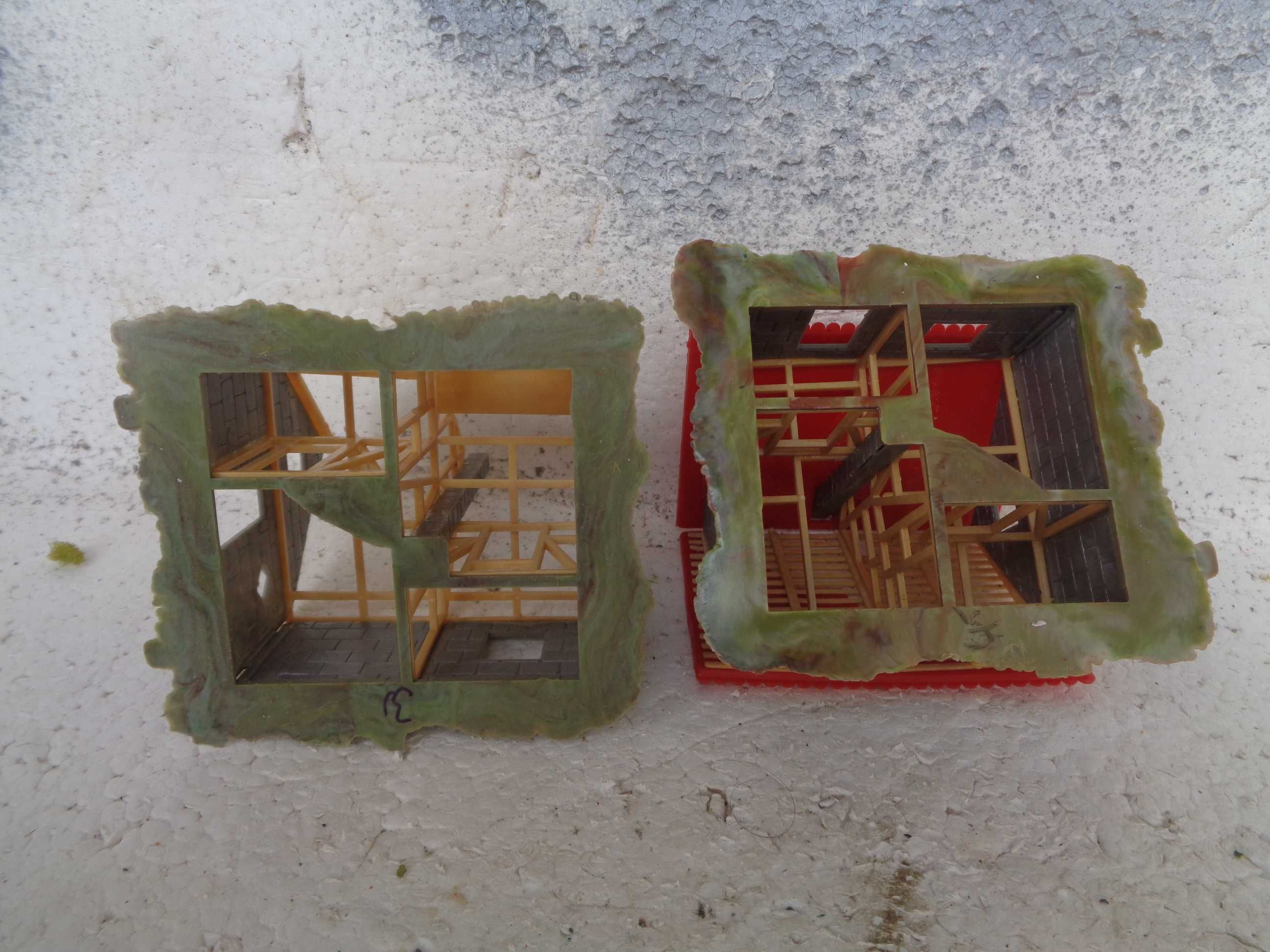 1:87 Faller 2 casas em construção para pista comboio