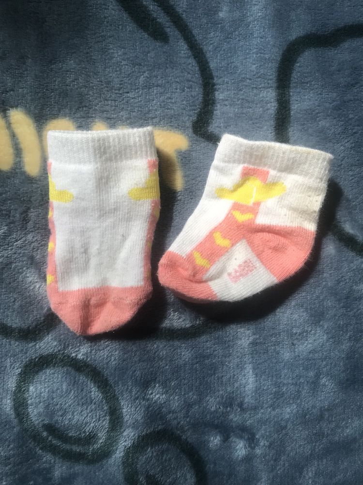 Носочки для новонародженої дівчинки