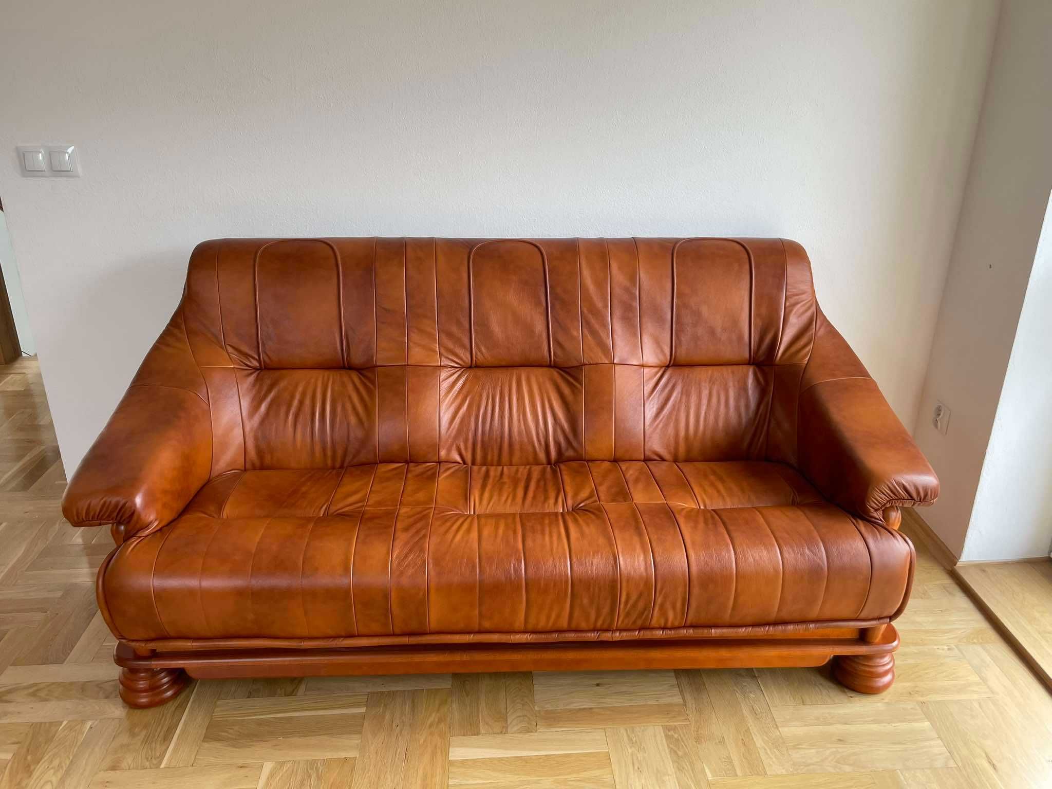 Zestaw wypoczynkowy retro - sofa z funkcją spania + 2 fotele + stolik