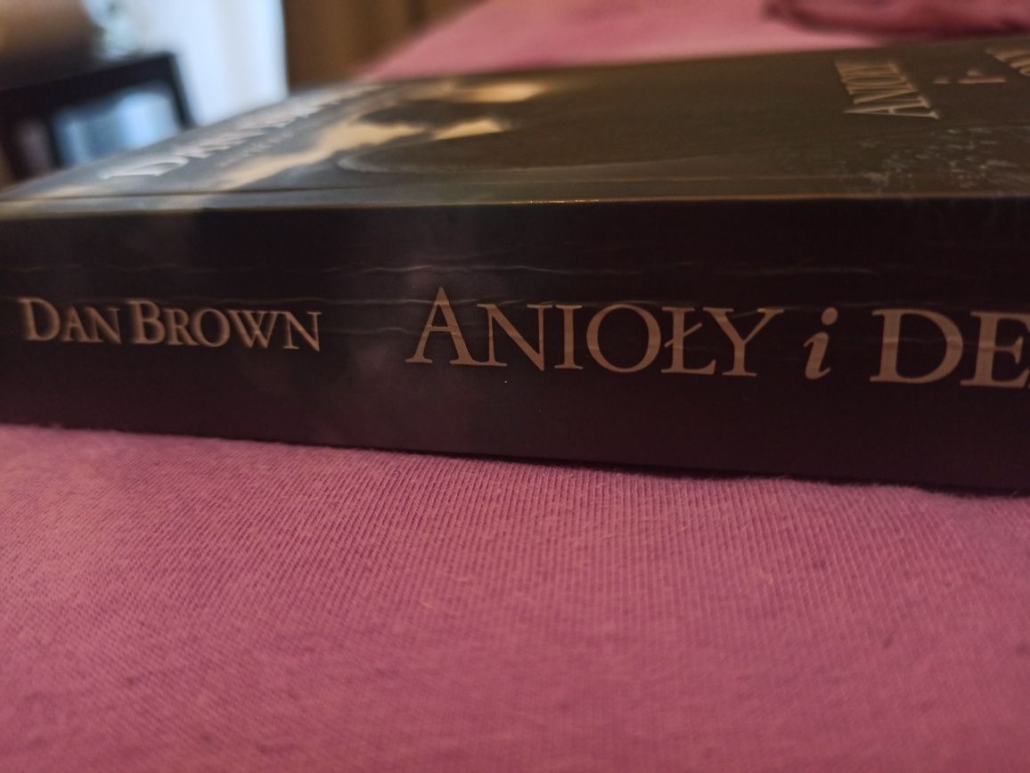 Dan Brown Anioly i demony ALBATROS