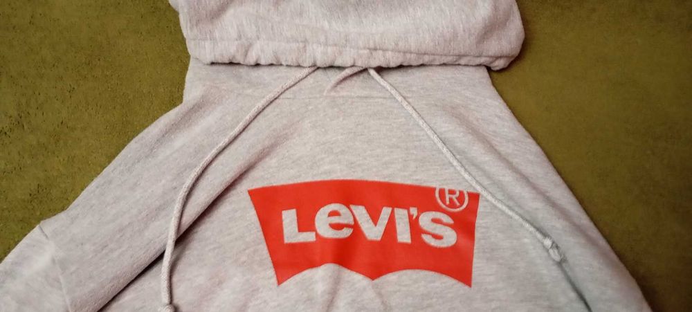 Сіра кофта Levis