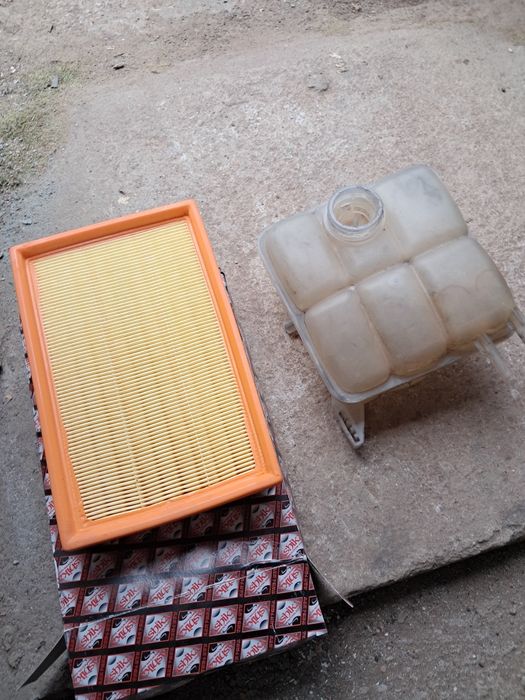 Peças da FORD C MAX.