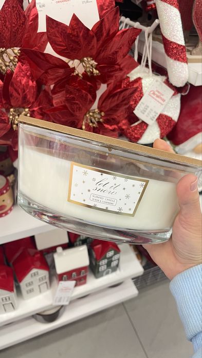 Свічка святкова подарунковаароматизована кашемір деревяний гніт