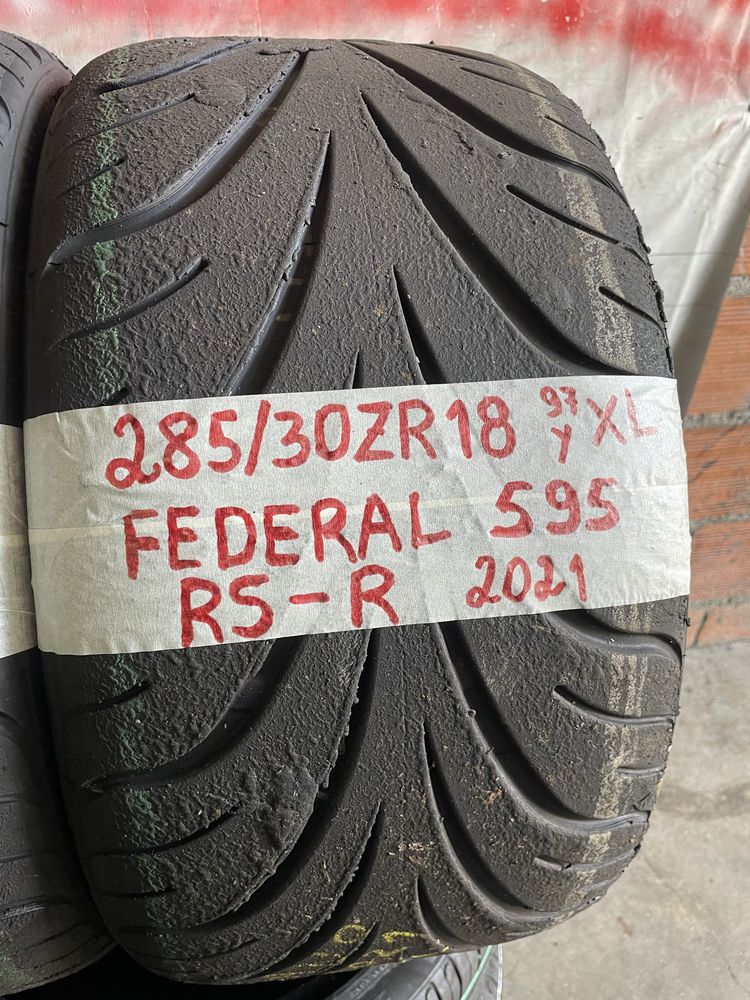 Pneus SEMI SLIKS 285/30/18 Federal RS-R impecaveis