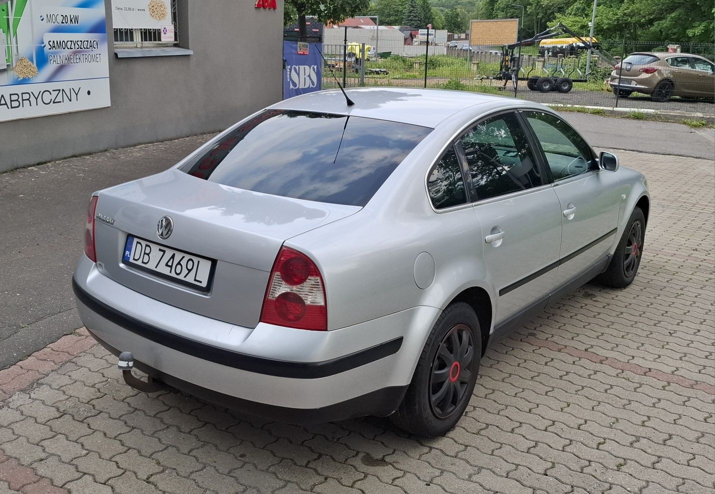 VW Passat B5 Fl Sedan 1.6 Benzyna 102km Klima Hak Stan B.DB