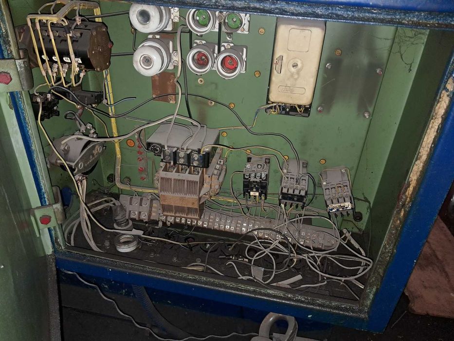 Пресс гидравлический PYE-100 рабочий ус. 100т.