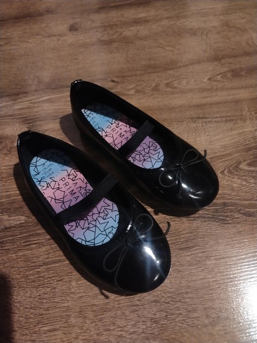 Czarne buciki balerinki 27