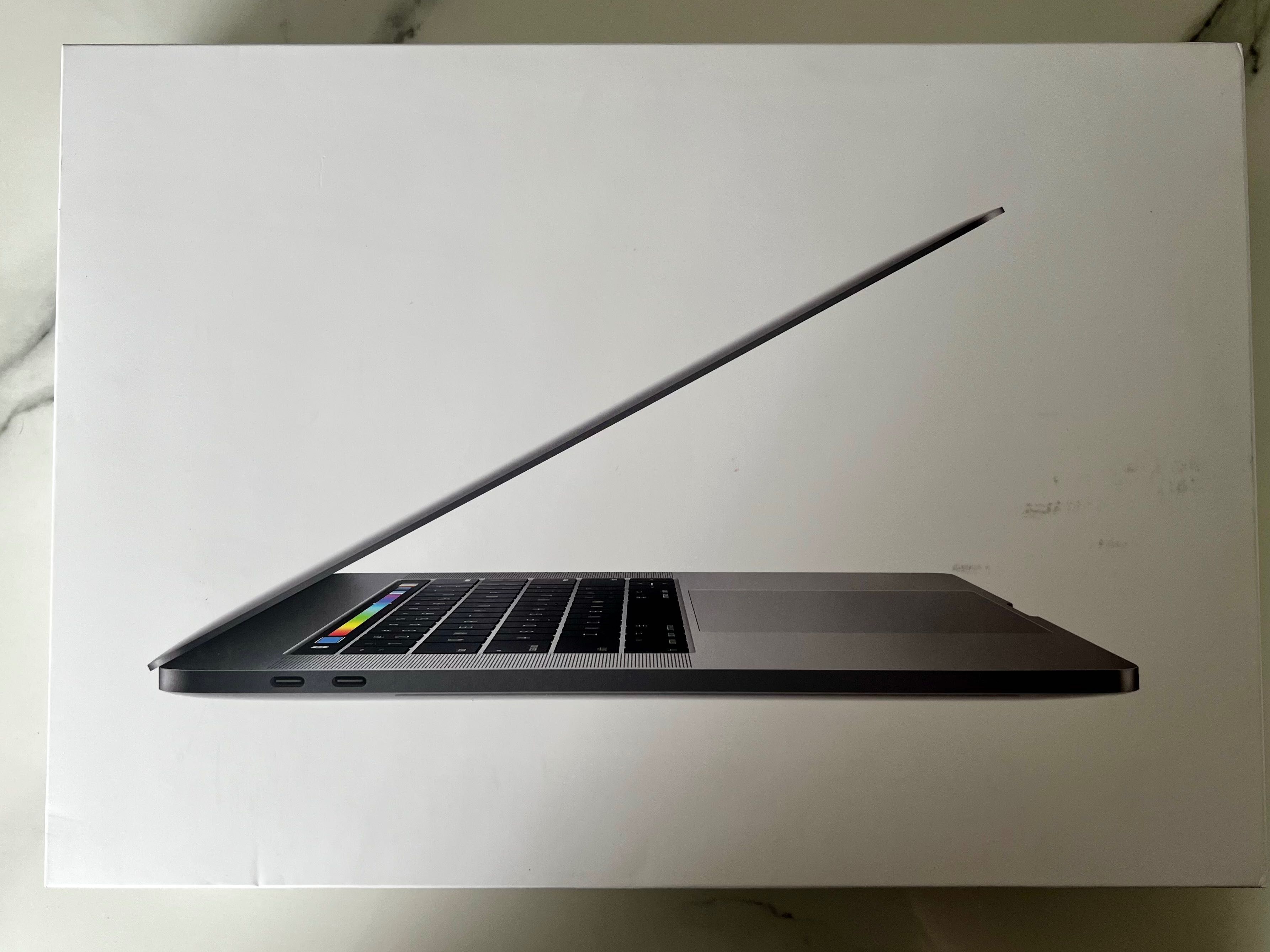 MacBook Pro 15 inch 2017 Intel Core i7 16 GB 512 SSD