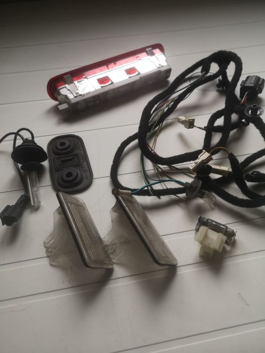 Стоп сигнал Fiat Doblo, стоп сигнал задней двери.,