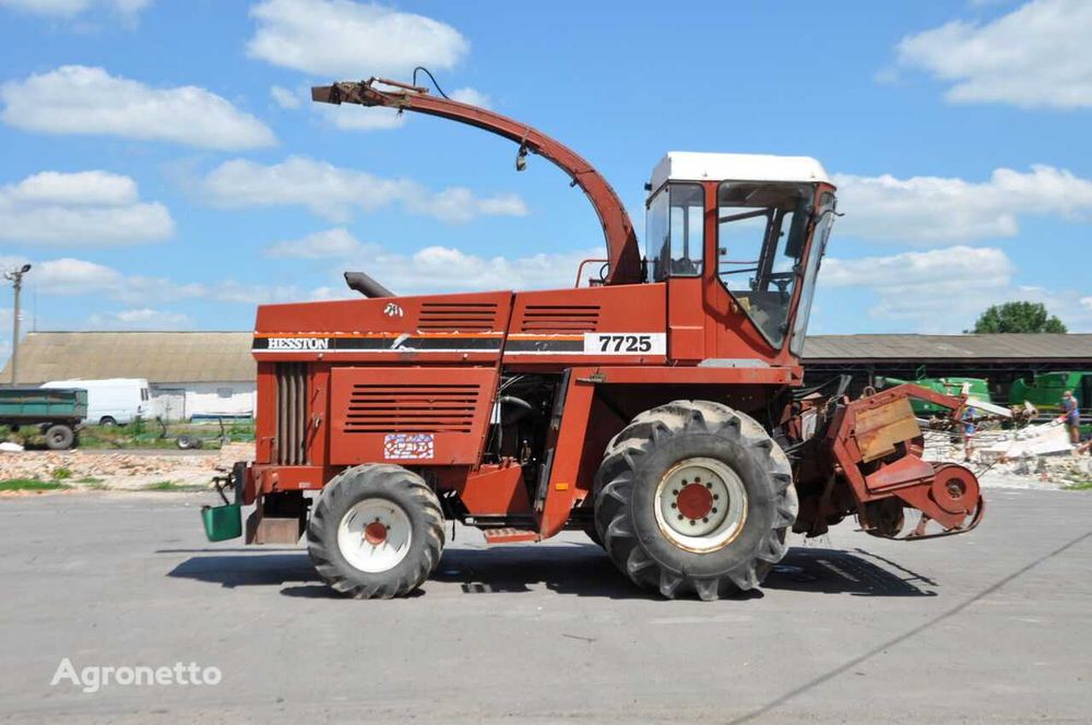 Кормозбиральний комбайн Hesston 7725