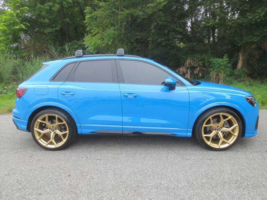 Audi Q3      2022