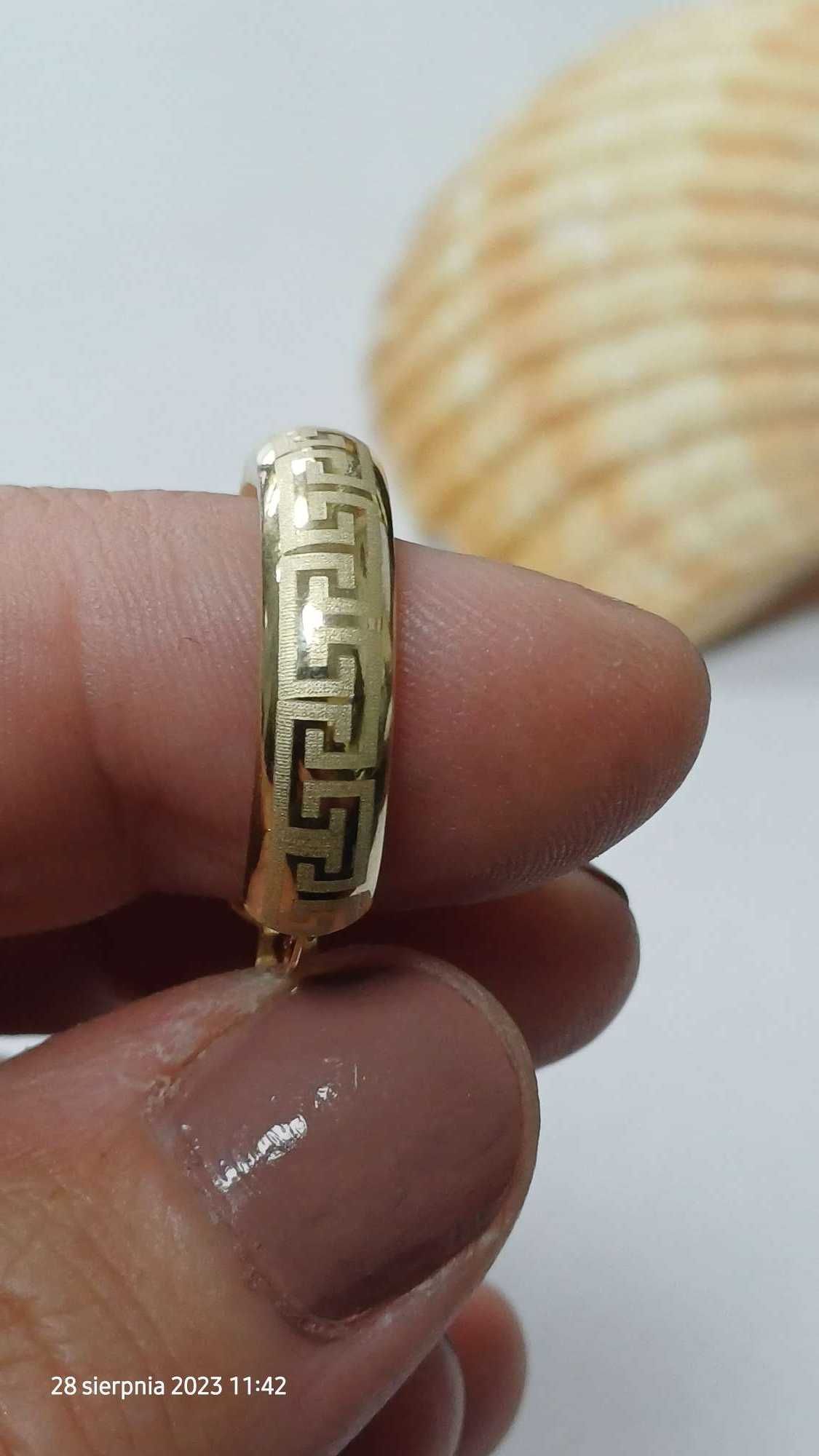Piękne złote kolczyki koła z motywem greckim, złoto 585