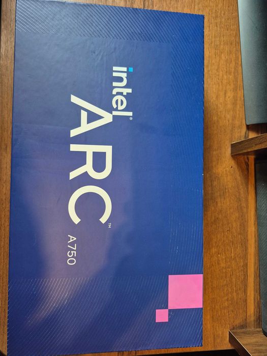 Відеокарта Intel Arc A750