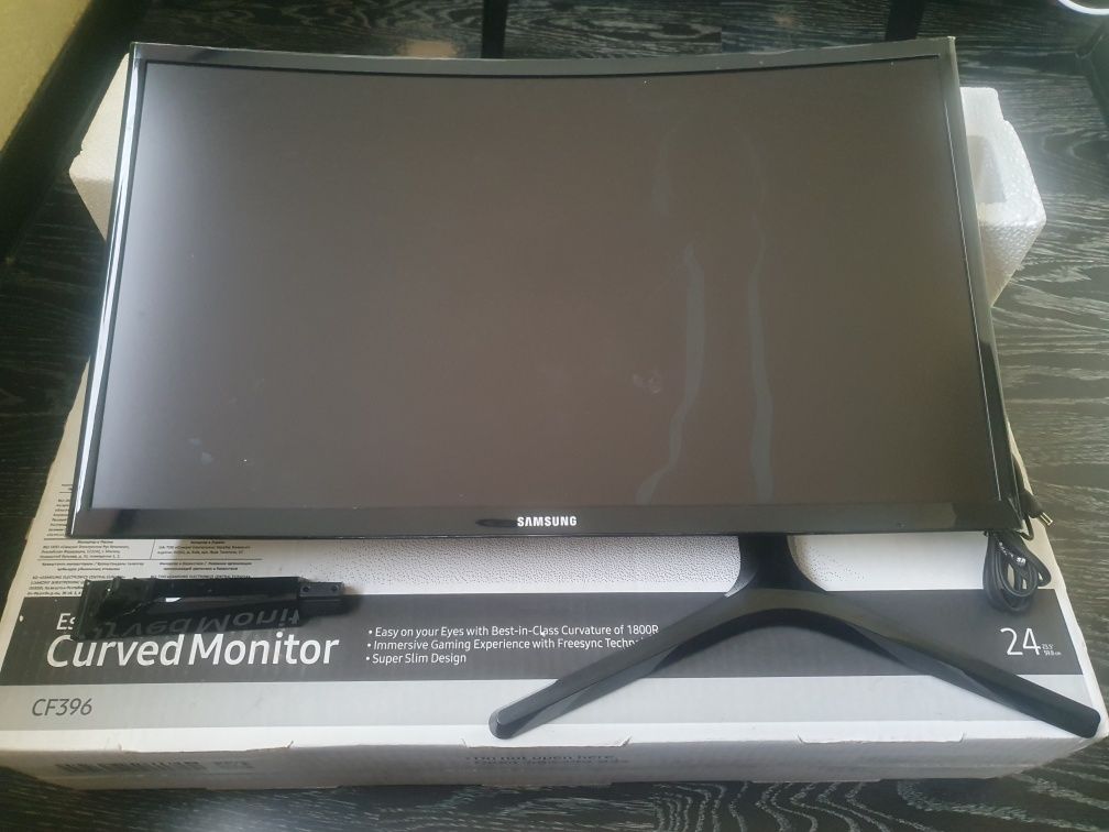 Монитор Samsung C24F396FHIXC на разбор