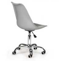 nowy fotel obrotowy, krzesło do biurka