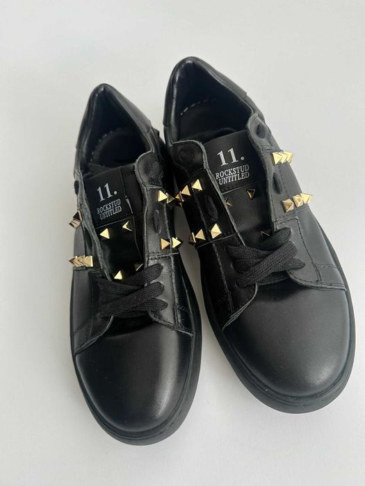 Valentino sneakersy rock stud 39