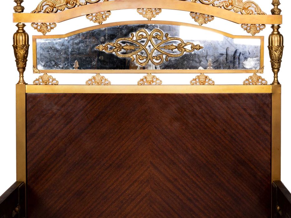 Cama Estilo Luís XV | Bronze Dourado | Estrutura Completa