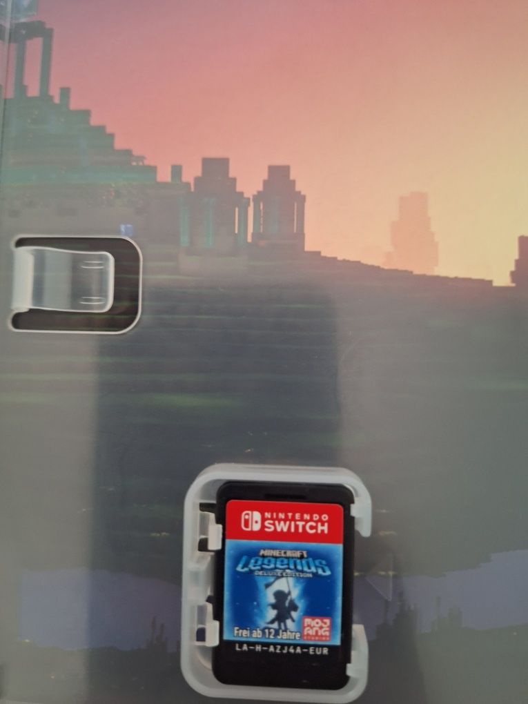 Minecraft Legends Deluxe Edition