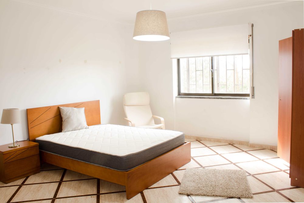 Quarto espaçoso em Setúbal