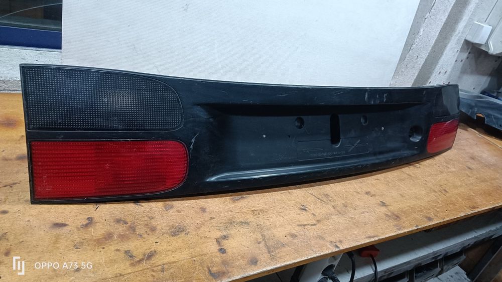Farolim friso matrícula Renault laguna 1997