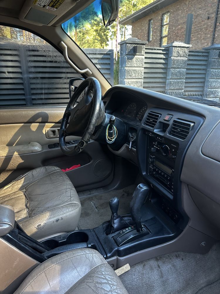 Toyota 4runner 2000рік