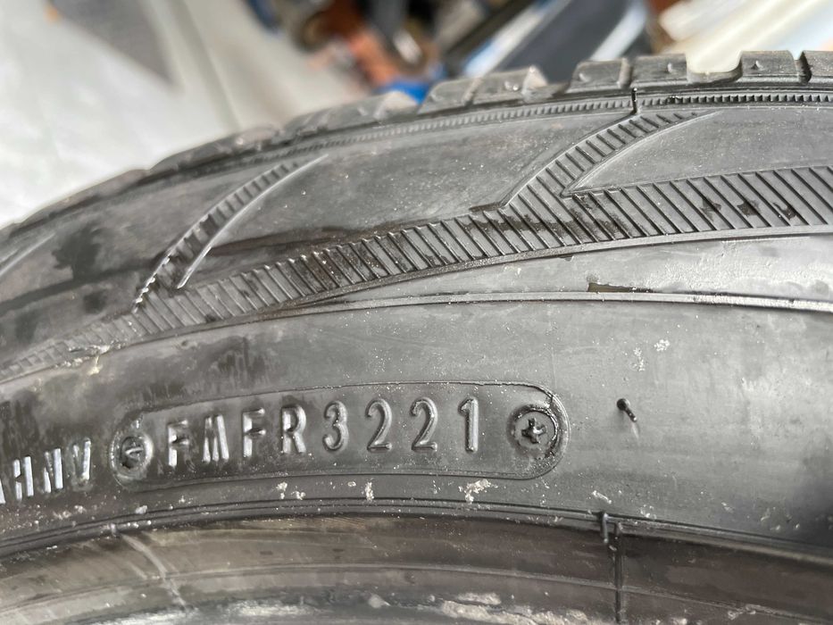 Okazja opony zimowe 235/50R19 Falken EUROWINTER HS01 SUV 8mm