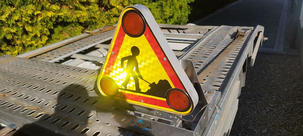 Trójkąt ostrzegawczy elektryczny