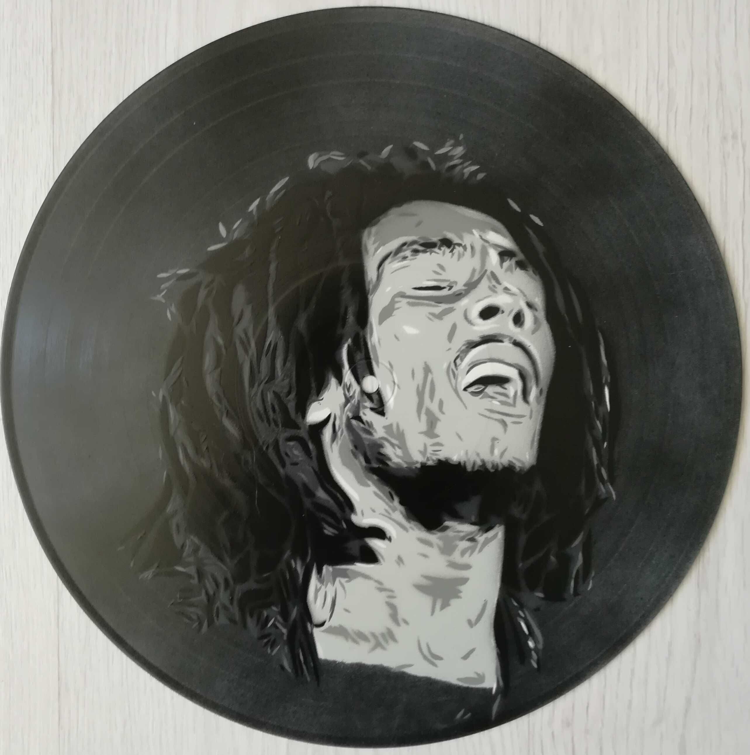 Bob Marley Pintado em disco de vinil