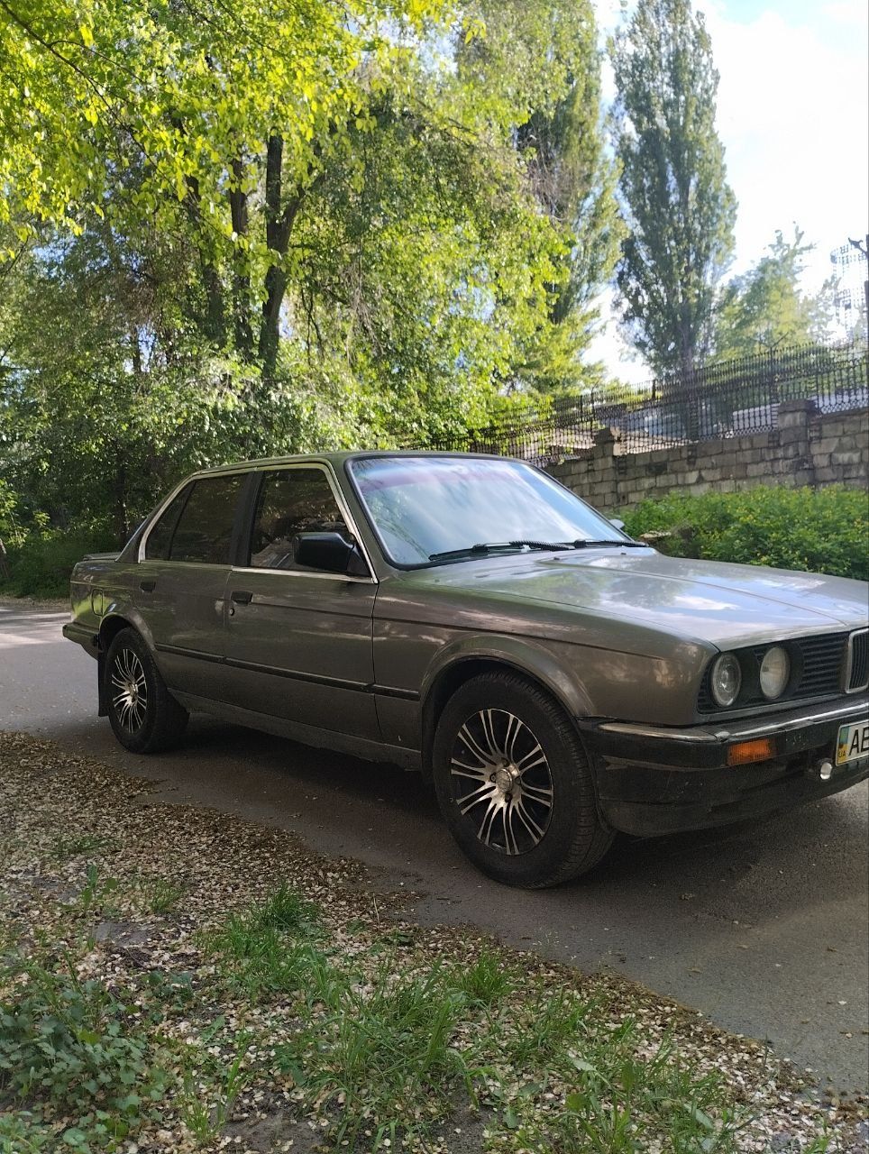 Продам BMW 316 E30