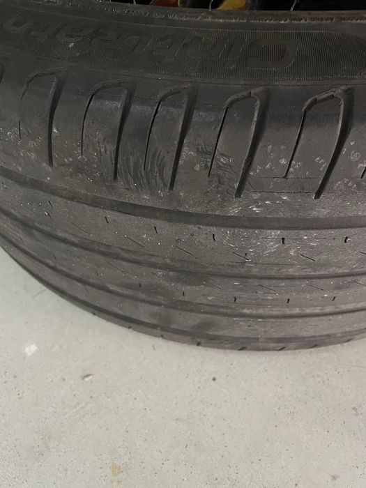 Jante 19  BMW M com pneu runflat pirelli 275/35 100Y