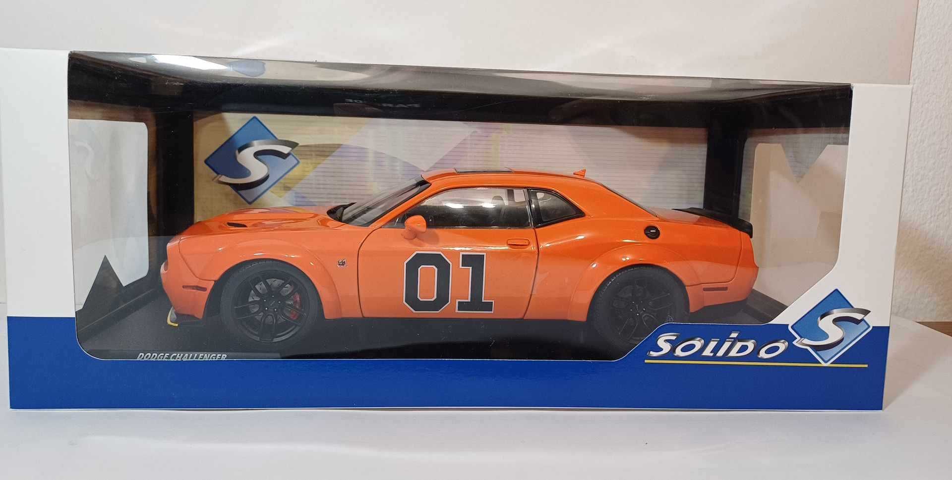1/18 Dodge Challenger RT tipo 3 Dukes - Solido