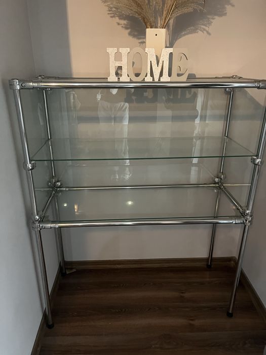 Ekspozytor szklany pólka