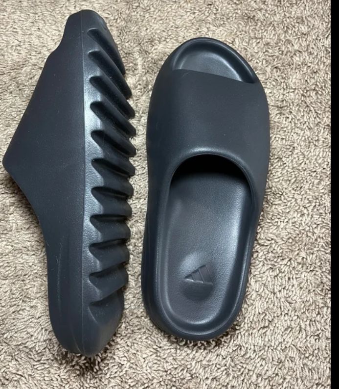 Adidas Onyx Yeezy Slides