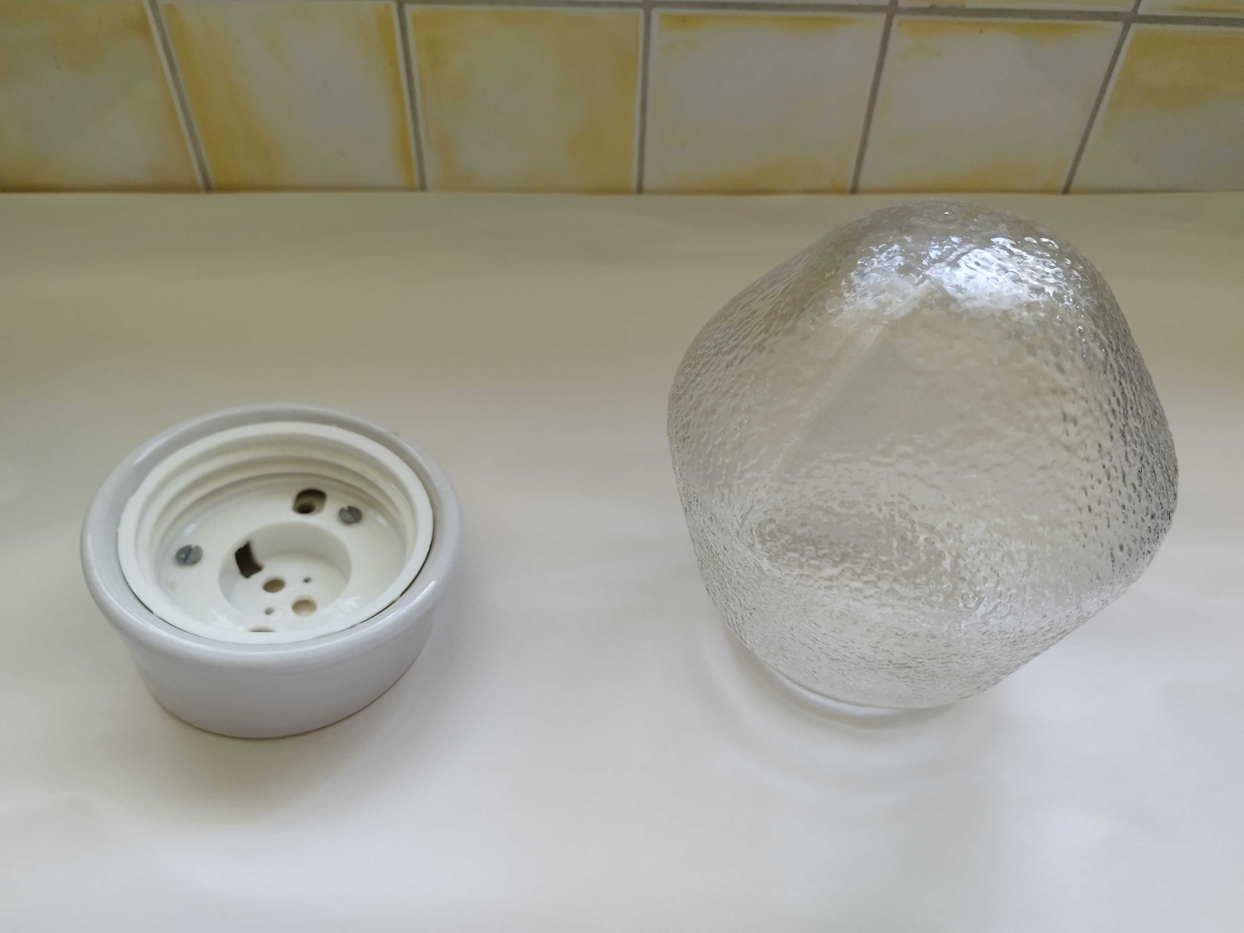 lampa - kinkiet - ukośna łazienkowa PRL (do łazienki)