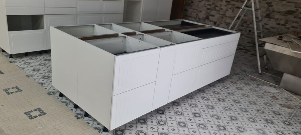 Montador de Móveis Serviços rápidos e Instalações