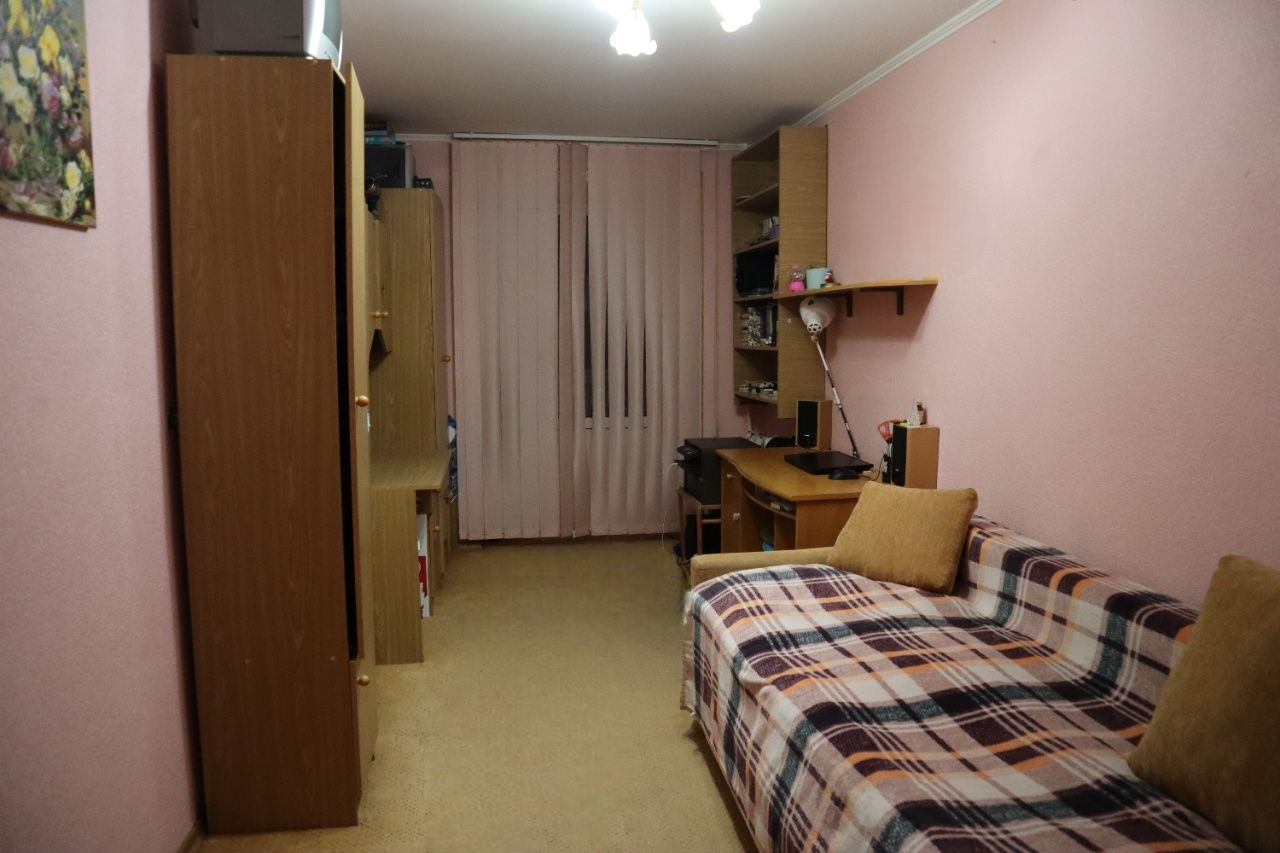 Продам 2 кВ 2/5 Виставка  вул.Перемоги Терміново Торг!