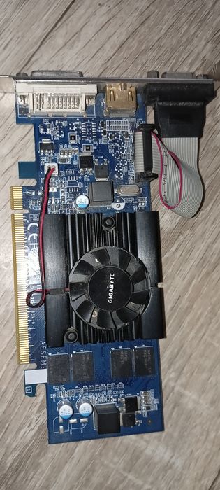 Видеокарта Gigabyte GeForce 210 и ОЗУ DDR3 4gb