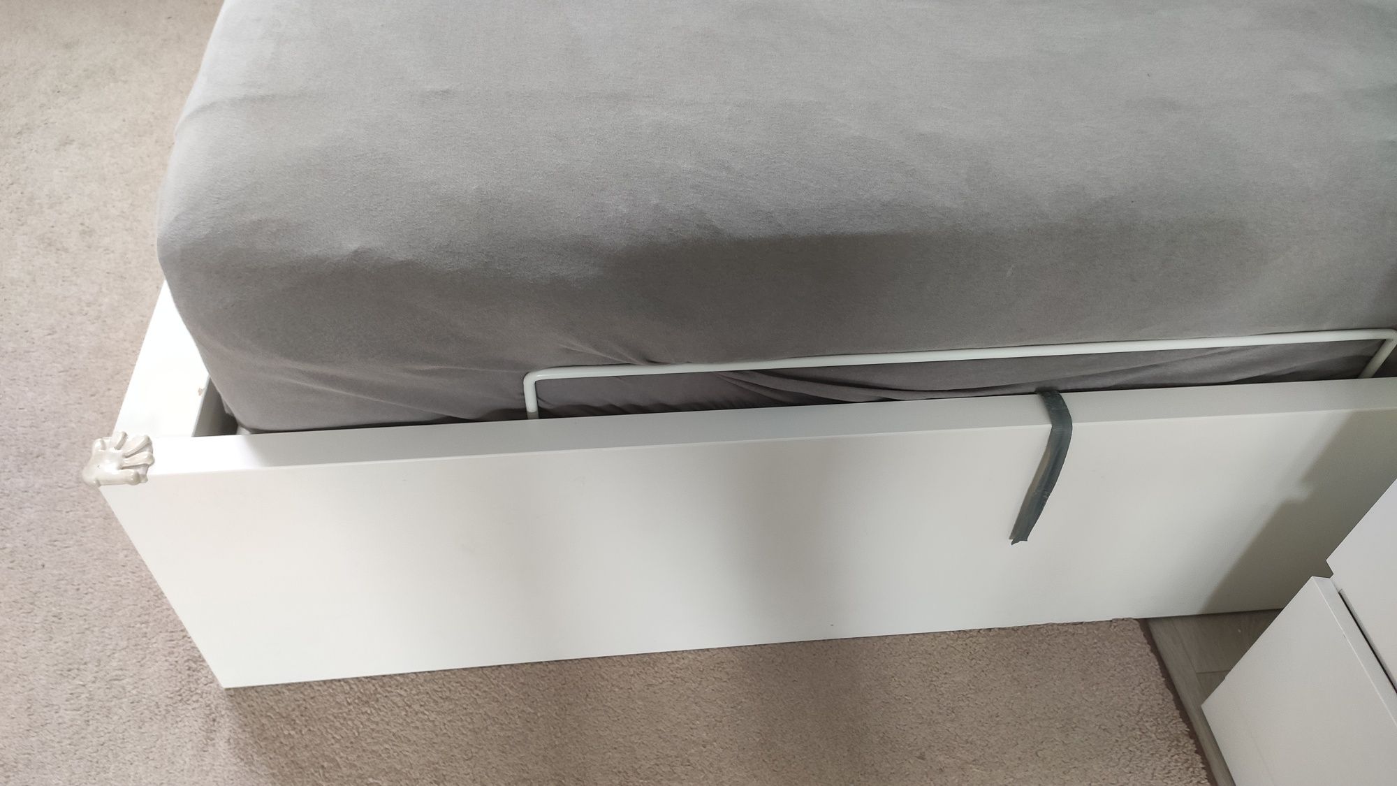 Łóżko Ikea MALM z pojemnikiem, białe, 140x200cm