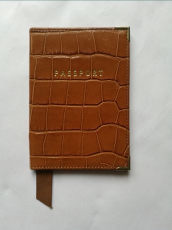 Кожаная обложка для паспорта, Великобритания.
Отличное состояние

Отпр
