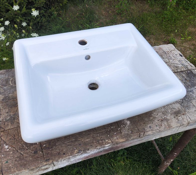 Umywalka ceramiczna Iryda 60 marki Cersanit