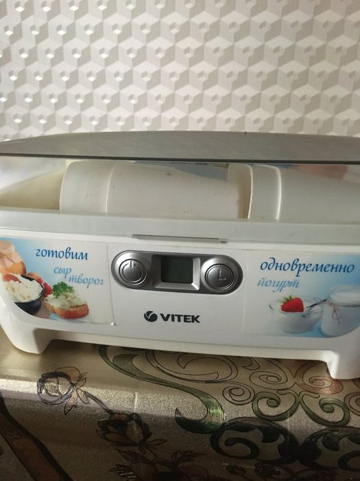 Йогуртниця Vitek
