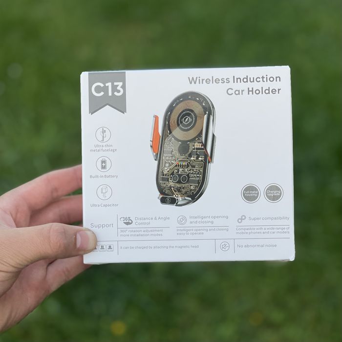 Тримач для телефону в дефлектор авто / держатель телефона с зарядкой