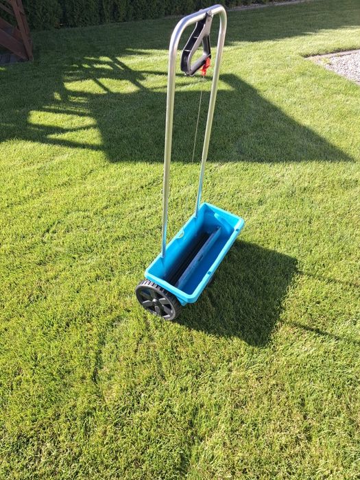 Siewnik gardena L prawie nowy