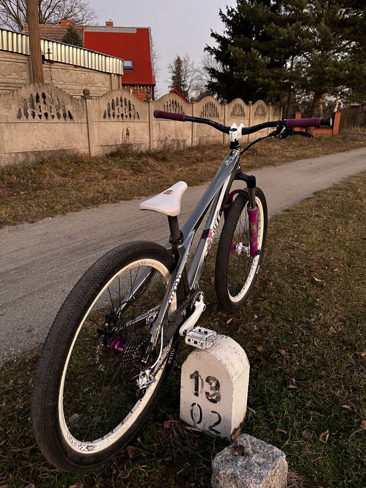 Scoot voltage yz 01 LTD