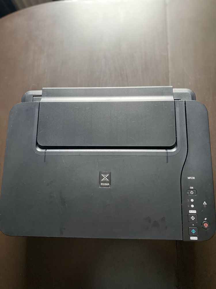 Принтер. Принтер Canon. Цветной принтер