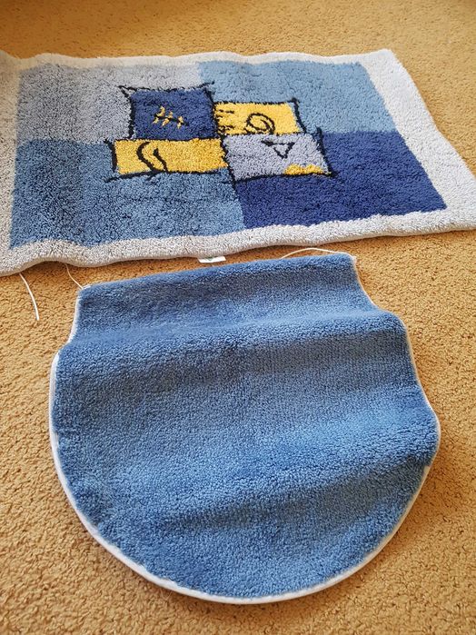 Килимки для ванної кімнати, коврики